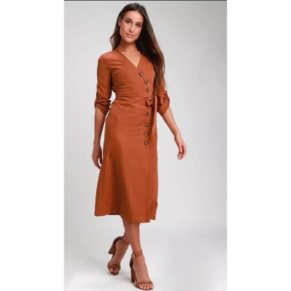 LULUS “Pull Me Close” Midi Dress with Three-Quarter Sleeves in Small